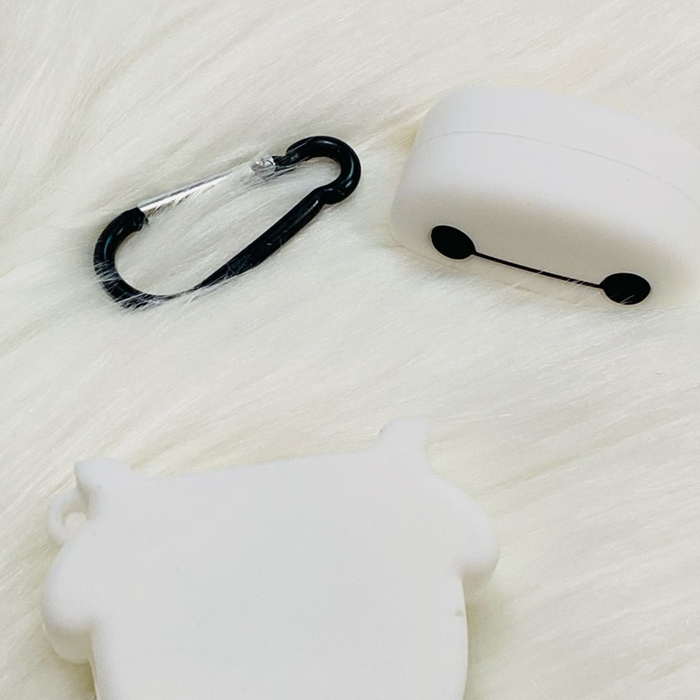 AirPod Case 1&2 - Picture 2 of 3